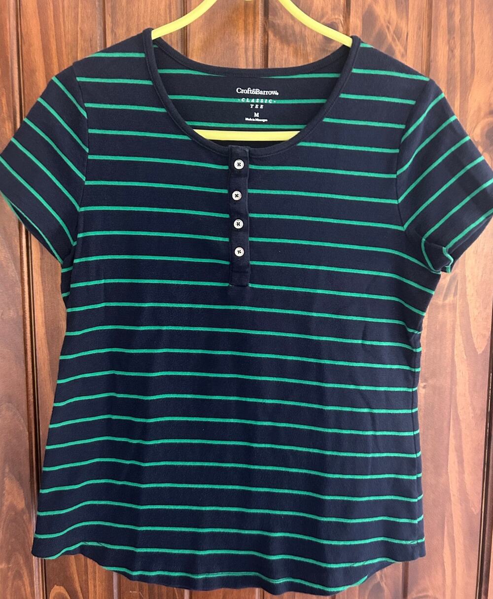 Croft & Barrow striped henley top ladies size medium